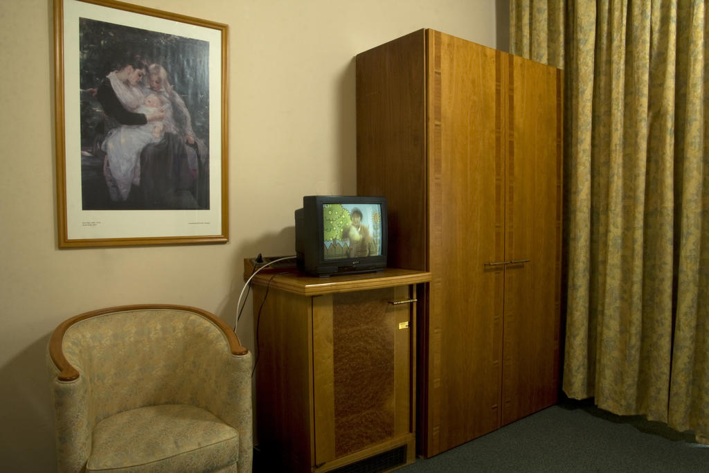 Dr. Adler Spa & Kurhotel Frantiskovy Lazne Ruang foto