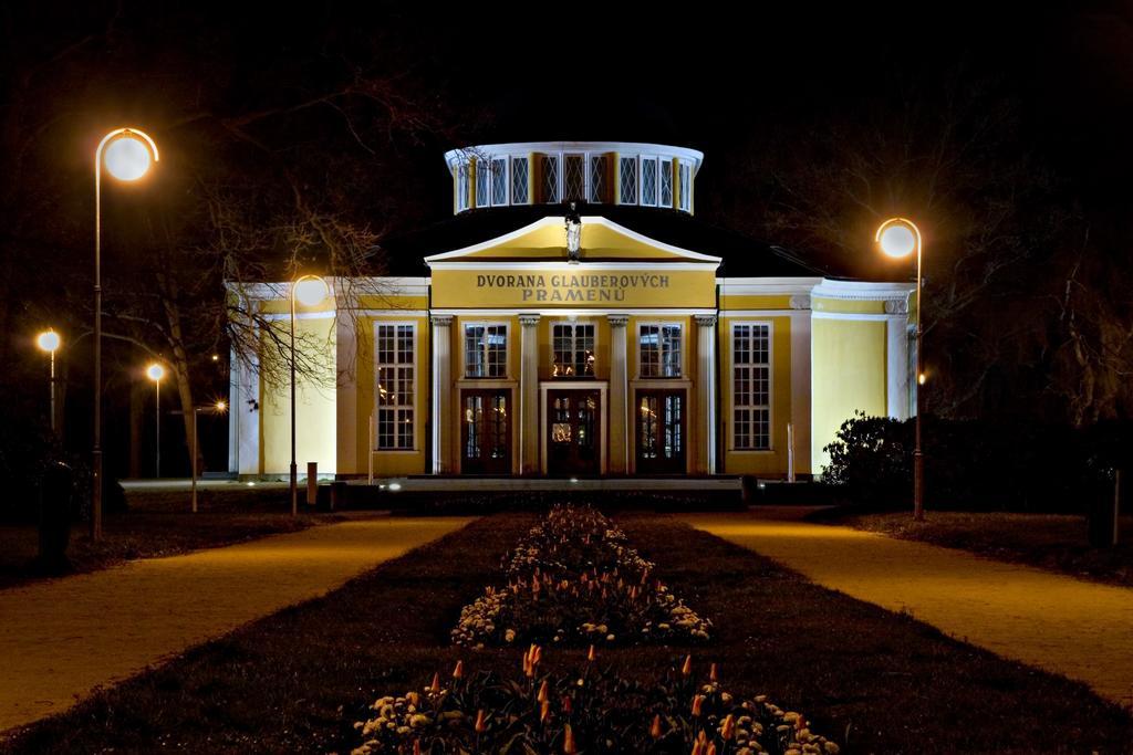 Dr. Adler Spa & Kurhotel Frantiskovy Lazne Bagian luar foto