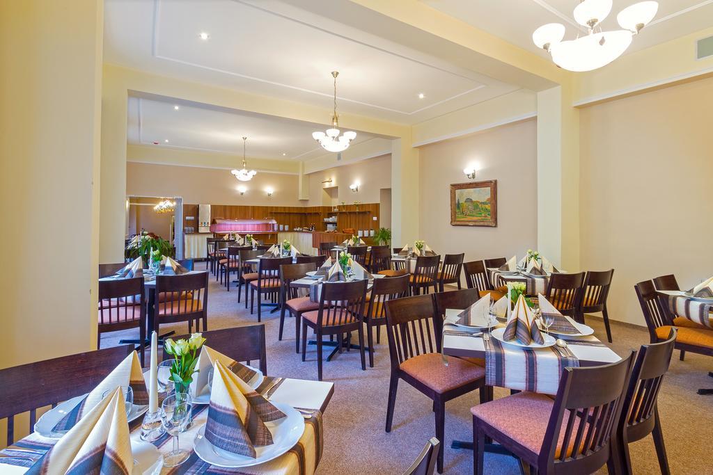 Dr. Adler Spa & Kurhotel Frantiskovy Lazne Bagian luar foto