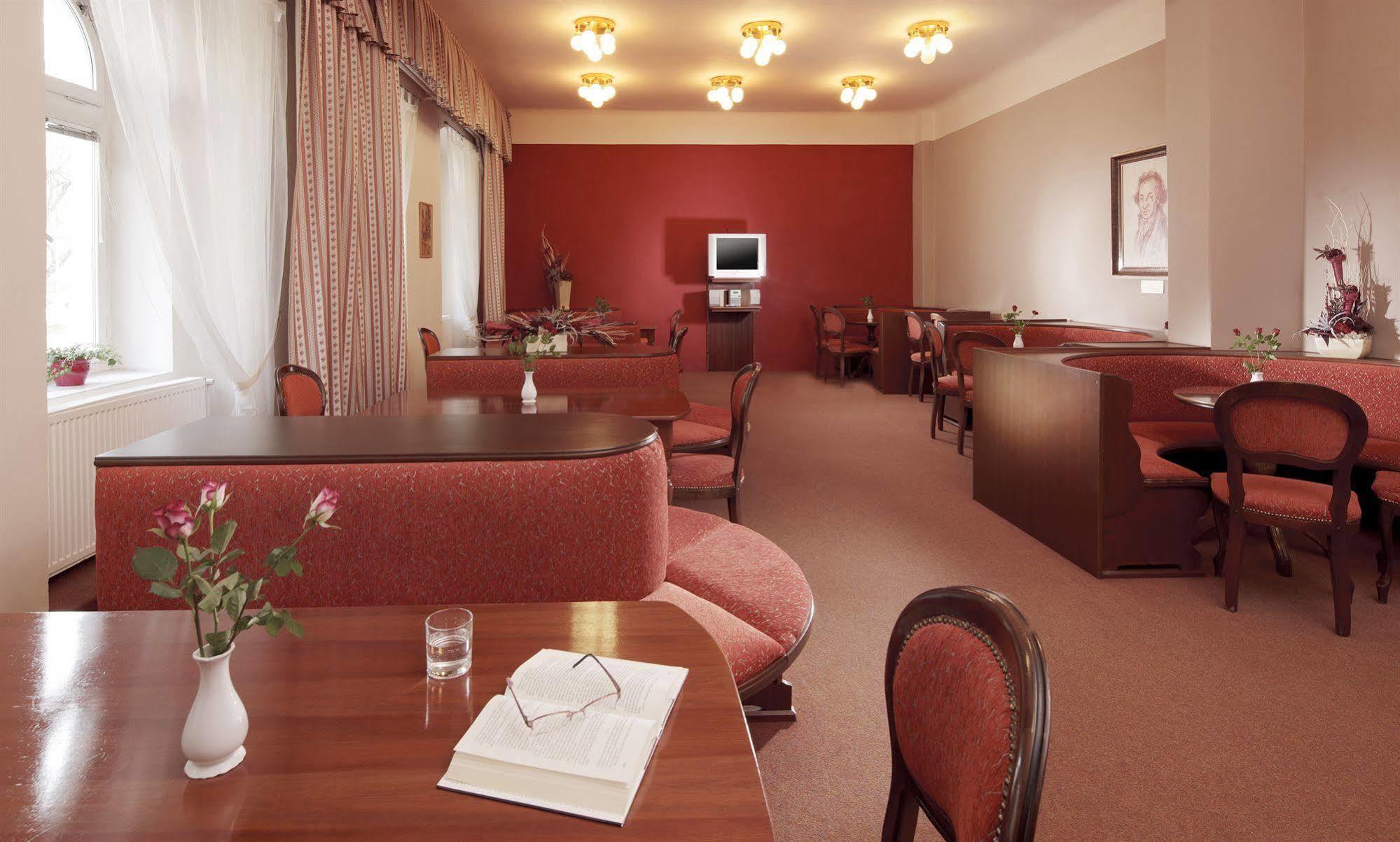 Dr. Adler Spa & Kurhotel Frantiskovy Lazne Bagian luar foto