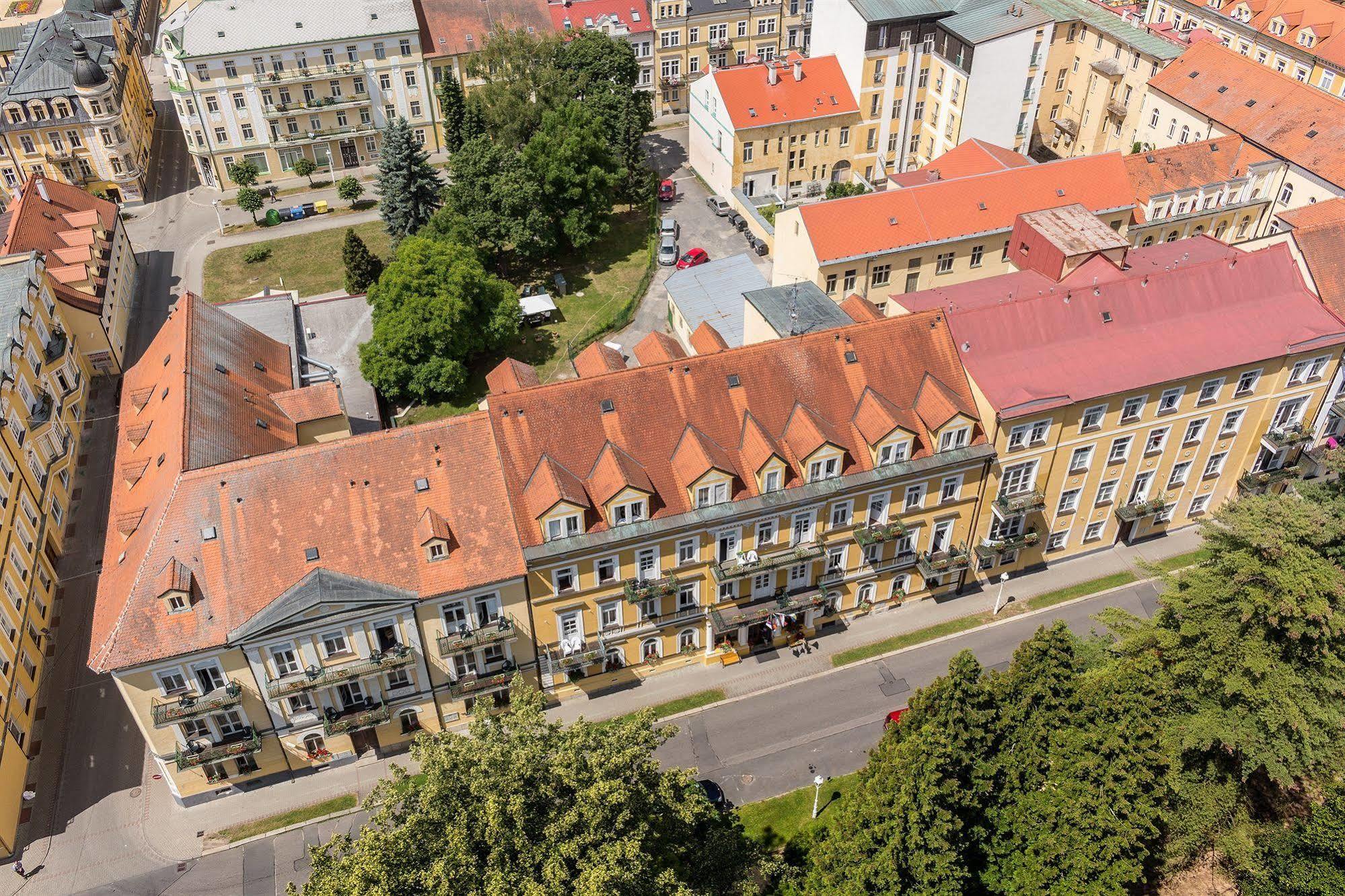 Dr. Adler Spa & Kurhotel Frantiskovy Lazne Bagian luar foto